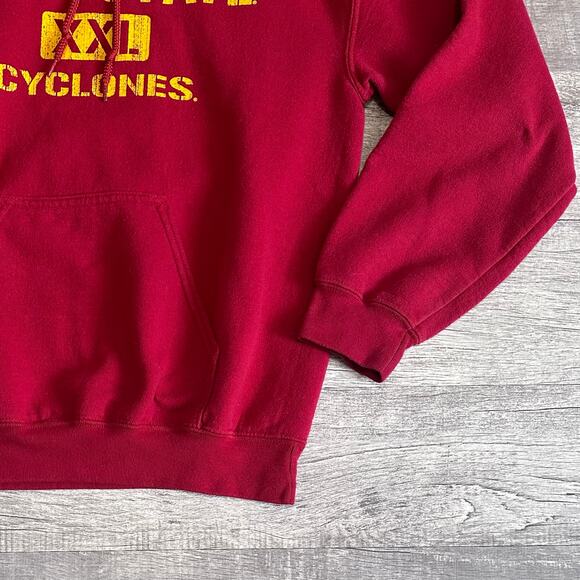 Iowa State Cyclones Red Hoodie Adult Small Hooded Sweatshirt NCAA College - Picture 4 of 8